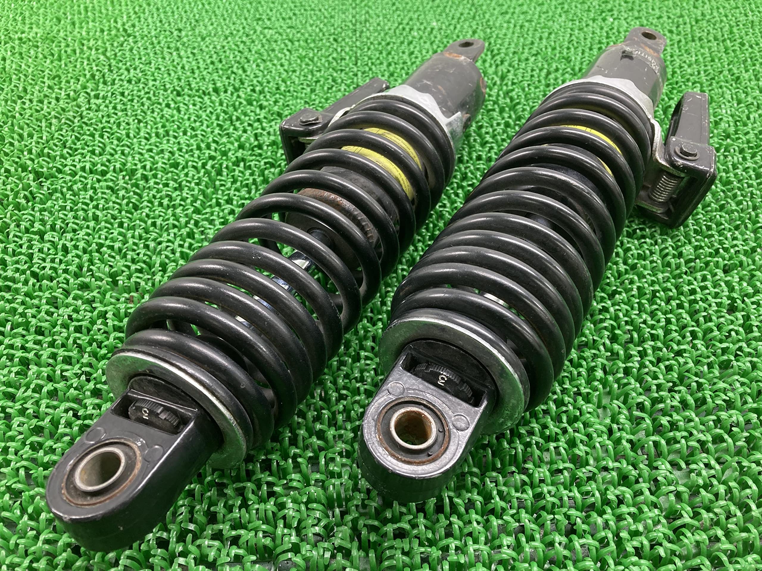 gsx1100s 　リアサスペンション Amazon | GSX1100Sカタナ リアサスペンション 左右 スズキ 純正 中古